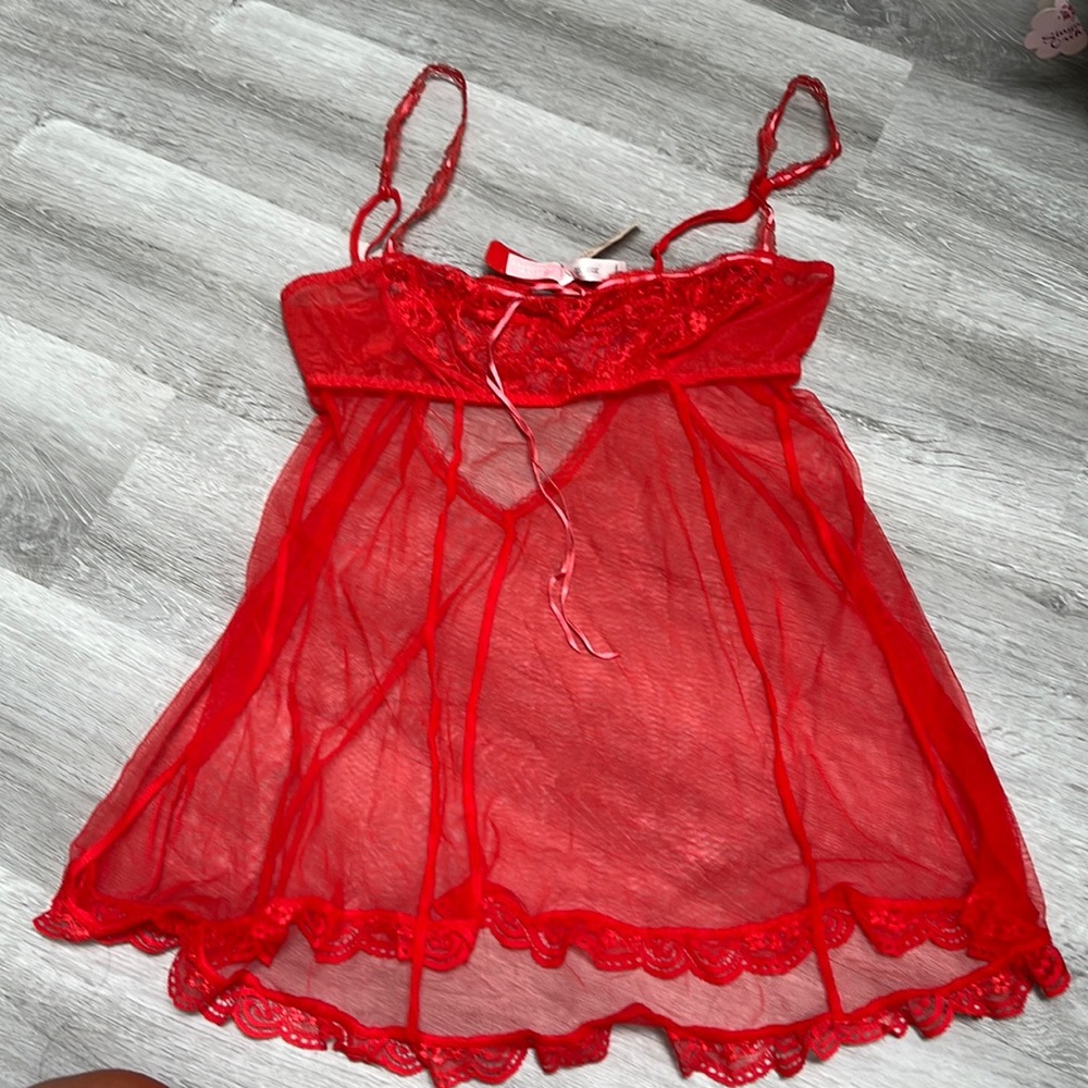 Victoria secret lingerie / never worn/perfect condition still has tags